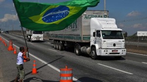 "O caminho do Brasil também necessita dessa força do alto, de mais confiança na presença de Deus e de ações mais responsáveis de todos os brasileiros" - Foto: AFP or licensors