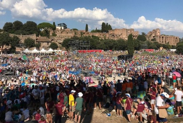 Papa com jovens no Circo Máximo - Foto: Vatican Media