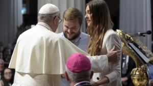 Papa revolução do amor começa na família - Foto: Vatican Media